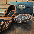 Black Floral Embroidered Khussa – Colorful Traditional Punjabi Jutti
